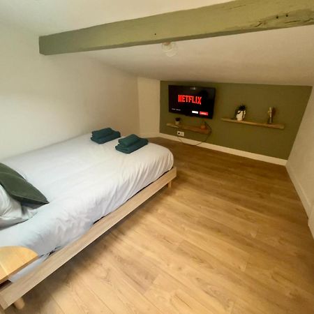 Sous Les Toits Du Parvis Leilighet Niort Eksteriør bilde